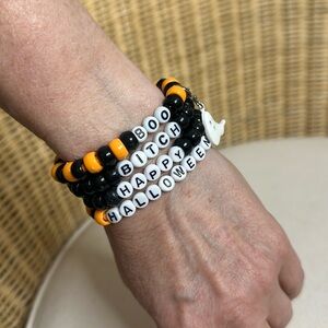 NWT 4 Handmade Halloween Bracelet Set Boo  Happy Halloween With Ghost Charm